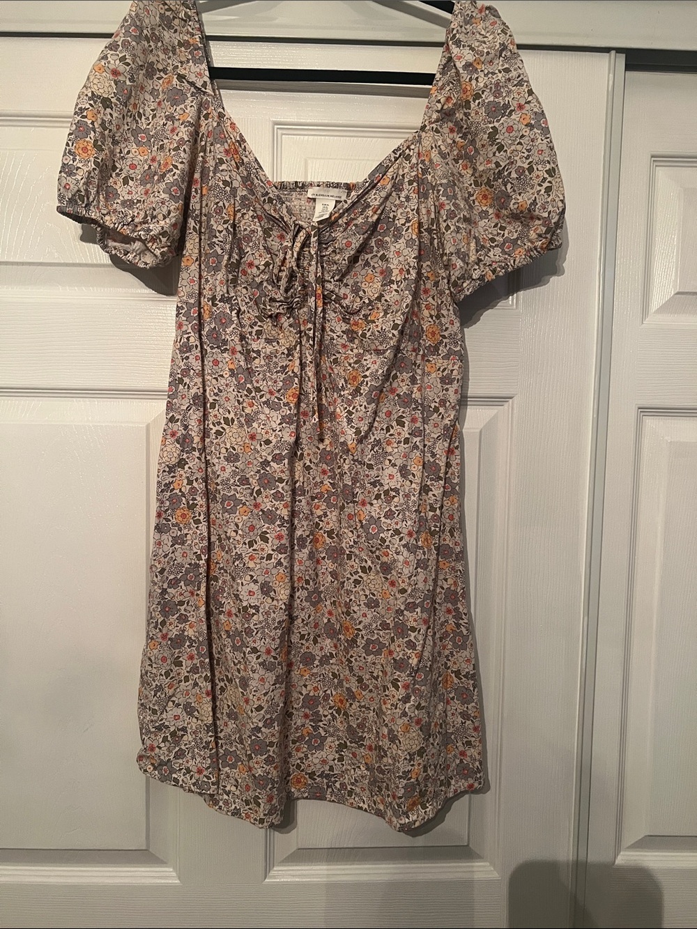 H&M Floral Puff-Sleeve Mini Dress in Beige with Orange and Pink Flowers